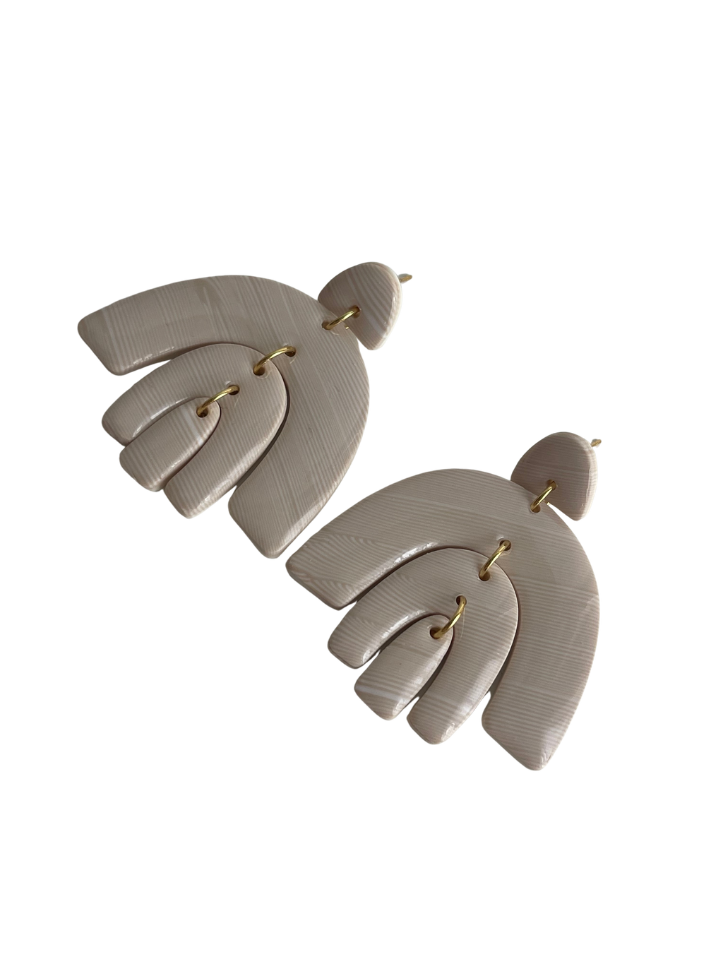 Aina beige
