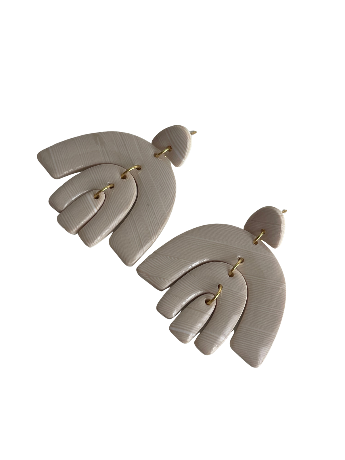 Aina beige