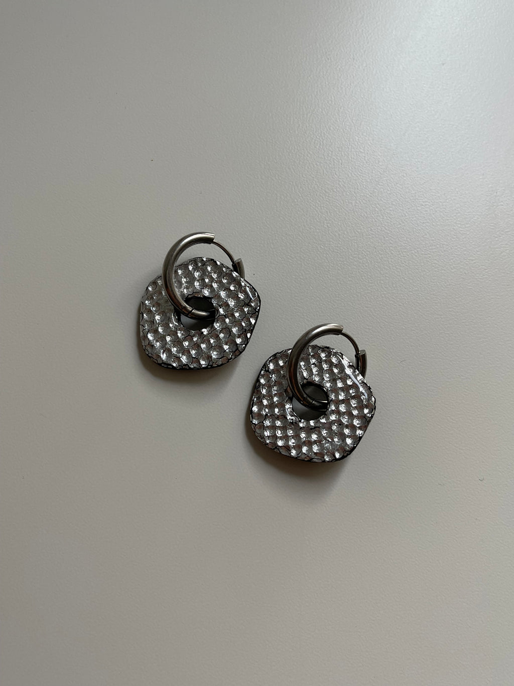 Charm Zira metalizado
